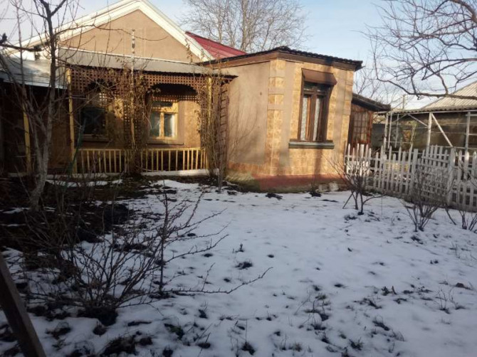 Продам невеликий будинок ,ст.м.Індустріальна - изображение 1