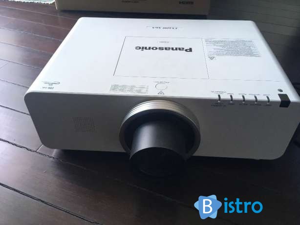 Видео проектор Panasonic PT-EX600E - изображение 1