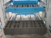 Стационарный вибропресс по производству блоков SUMAB Е-300