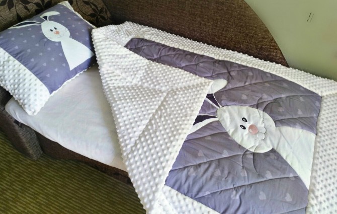 Детский постельный набор "Зайка" (одеяло+подушка+простыня) - изображение 1