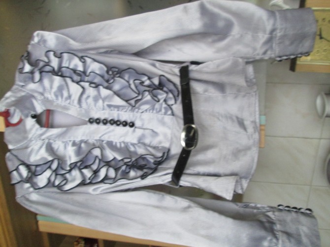 блуза нарядная в полоску - изображение 1
