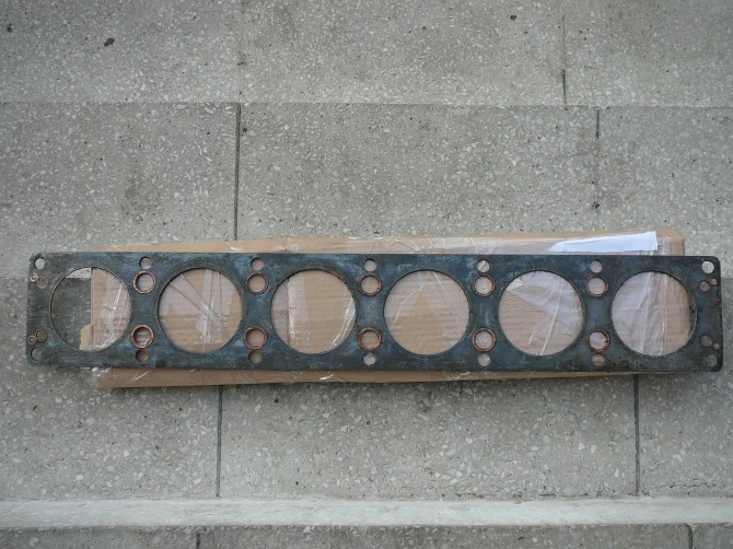 Прокладка головки блока цилиндров ЯАЗ-206 - изображение 1