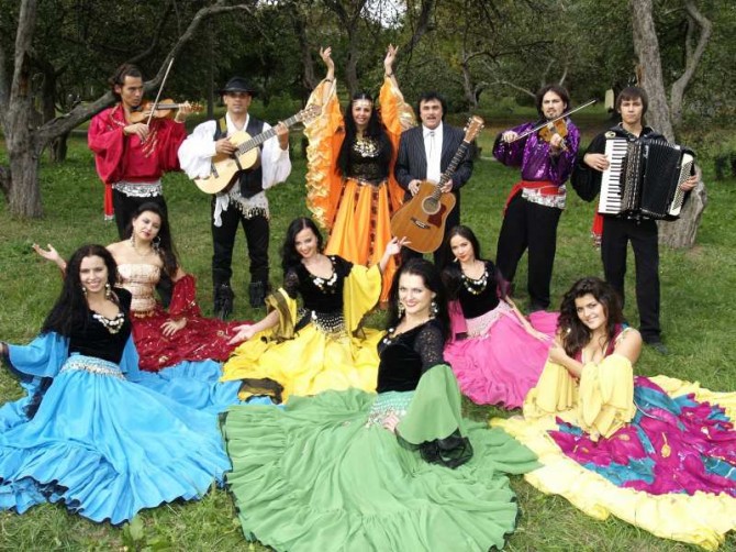 Цыганский ансамбль на праздник (свадьбу, юбилей, день рождения) - изображение 1