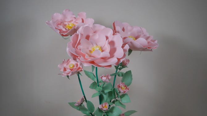 Дикая роза с изолона для украшения свадебного зала (ростовые цветы) - изображение 1