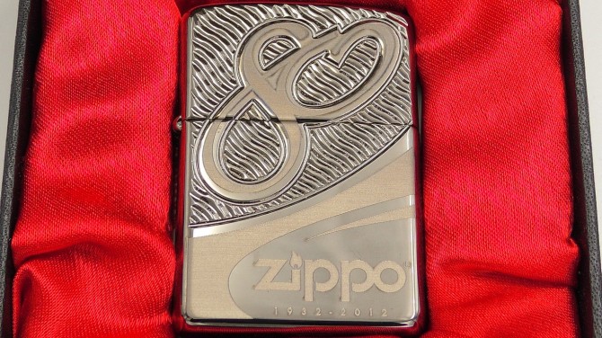 Продам Zippo Lighter 80th Anniversary 83571 Limited Edition - изображение 1