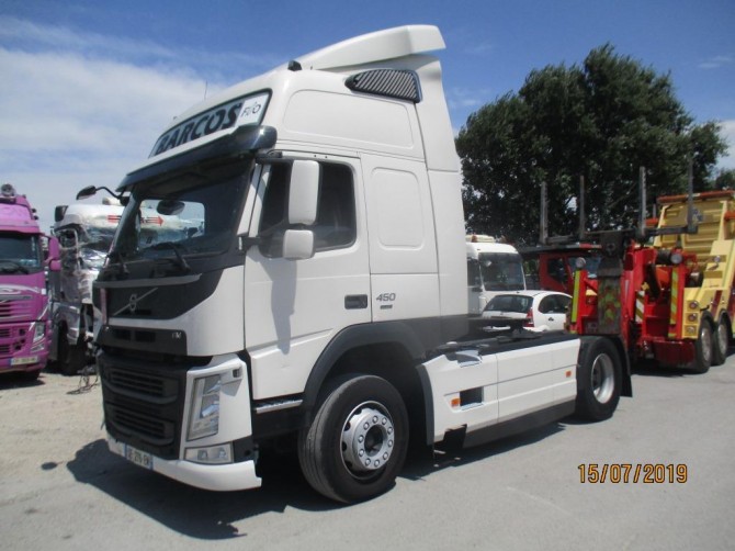Продаем грузовое авто Volvo FM450 выпуск 2014 год - изображение 1