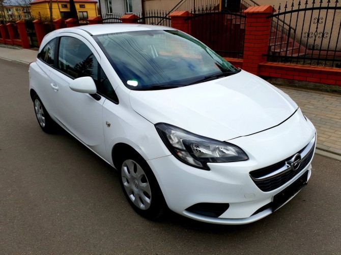 Opel Corsa Е, 2015 год, с внешним повреждением левой стороны - изображение 1