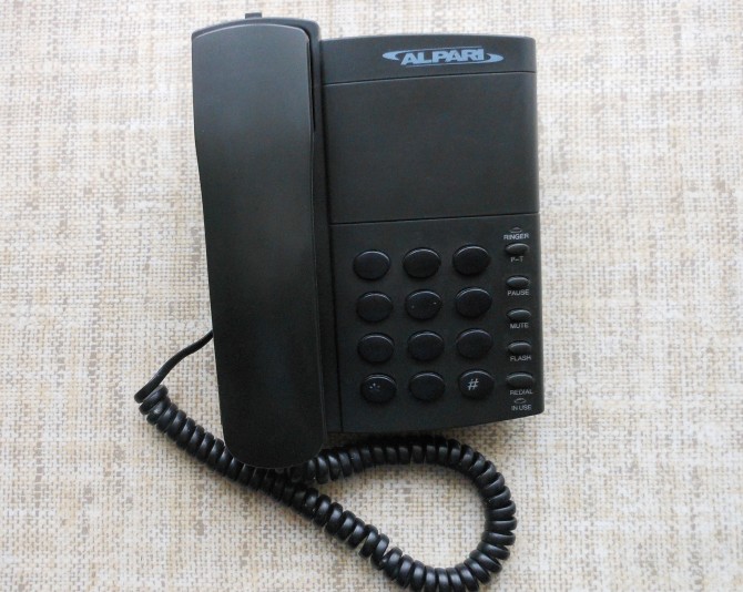 Стационарный телефон Alpari - изображение 1