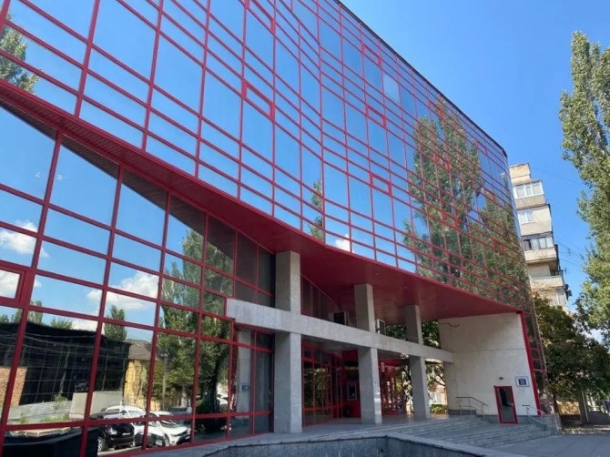 Аренда офисов в 4-х этажном Бизнес-центре в г. Запорожье - изображение 1