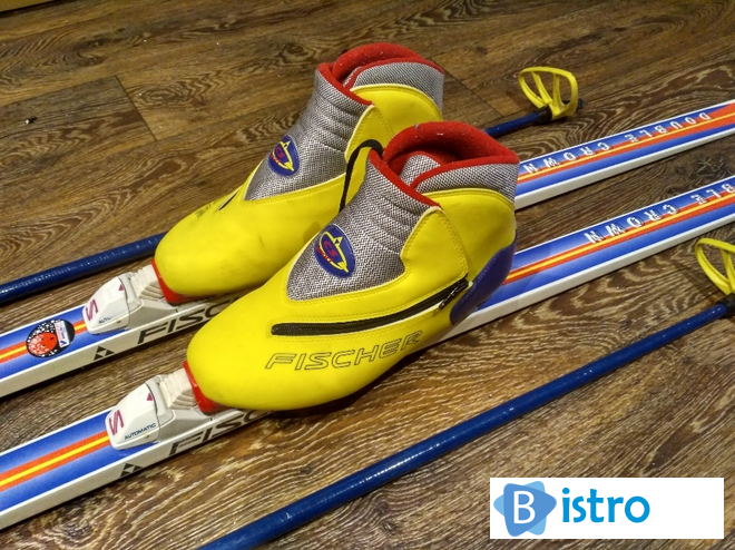 Беговые лыжи, лыжные ботинки, крепления sns, палки (отличный комплект) - изображение 1