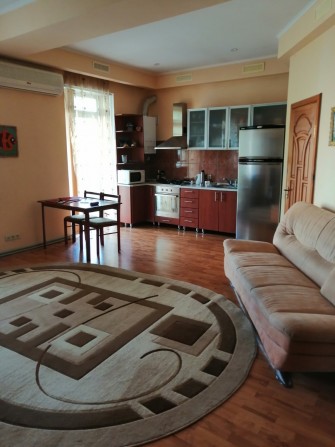 Продам 3х комнатную квартиру Калининский район - изображение 1