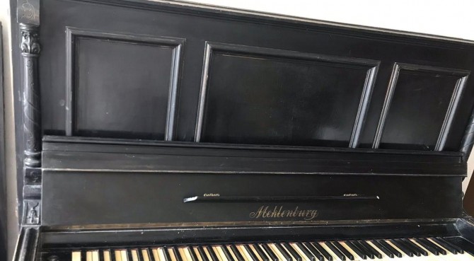 Продам старинное немецкое пианино Meklenburg - изображение 1