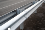 дорожные ограждения металлические барьерного типа 11ДД по ГОСТ 26804–8