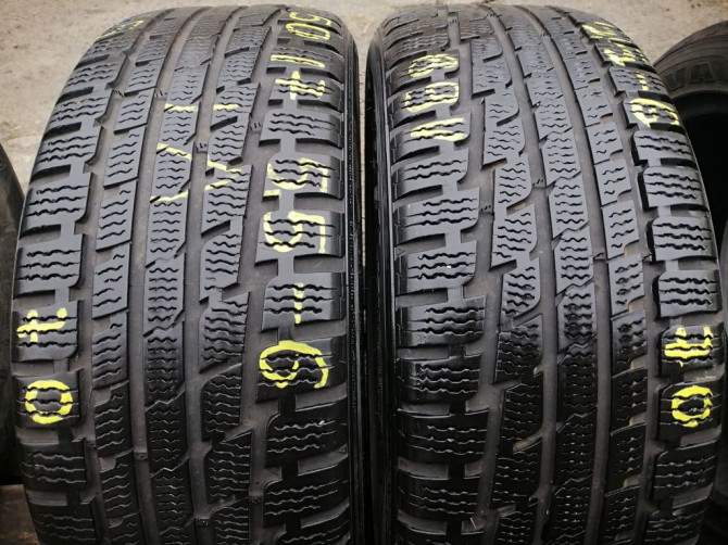 Kumho izen Kw27 RSC 205/50R17 шини бу зима 2 штуки - изображение 1