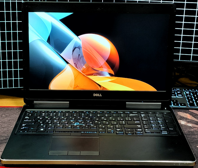 Ноутбук Dell Precision 7510 IPS i7-6920HQ 16/256 Nvidia Quadro M2000M - изображение 1