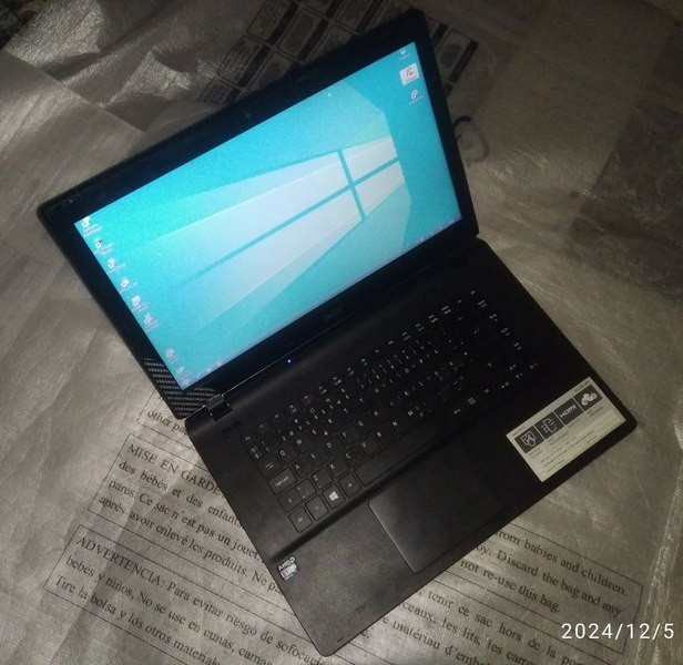 Ноутбук Acer Aspire ES1-520 - изображение 1