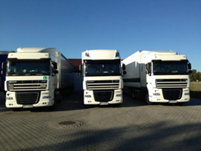 Робота для двох водіїв C+E у Польщі — прозорі умови, стабільна оплата - изображение 1