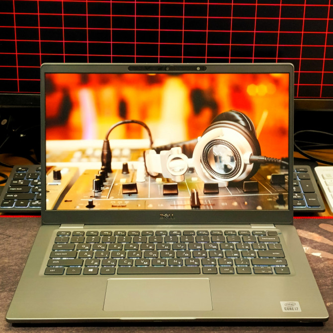 Ноутбук Dell Latitude 7310 IPS Touch i7-10610u 16/256gb SSD m.2 Type-C - изображение 1