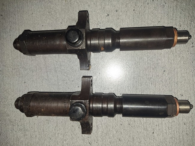 Форсунка дизельна СБ 517-00-1А Двигун 3Д6,3Д12 - изображение 1