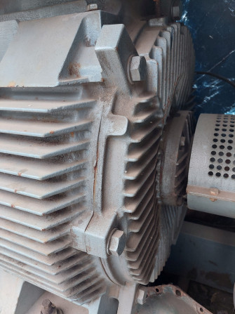 Компресор гвинтовий 23 куб.м - изображение 1