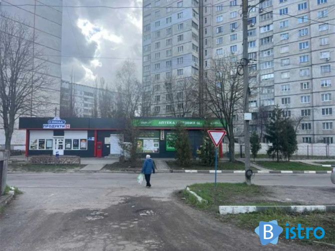 Здам своє приміщення в торговому комплексі на Роганському Ж/М. - изображение 1