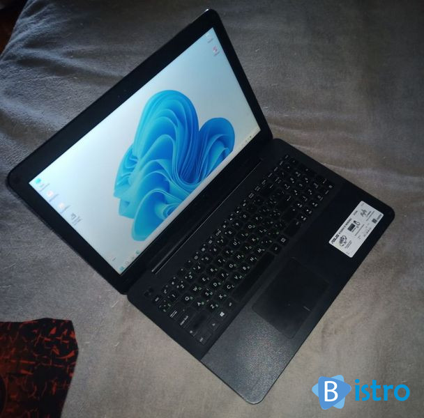 Ноутбук Asus VivoBook X554L - изображение 1