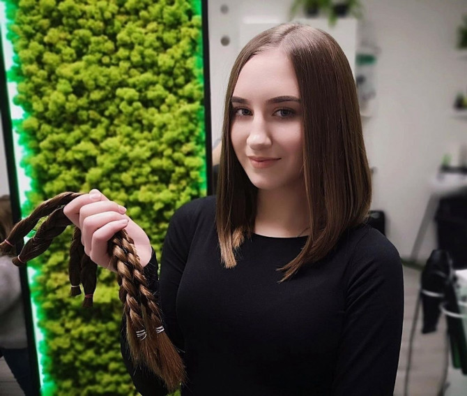 Я приймаю та оцінюю волосся у КИЄВІ Дорого!Стрижка у Подарунок! - изображение 1
