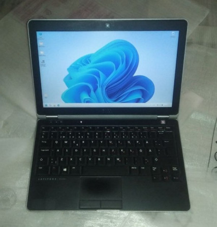 Ноутбук Dell Latitude E6230 с 3G - изображение 1