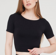 Футболка жіноча укорочена безшовна CROP T-SHIRT 18859 S-M чорна