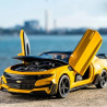 Модель 1:32 Chevrolet Camaro — металева машинка з дверима, що від...