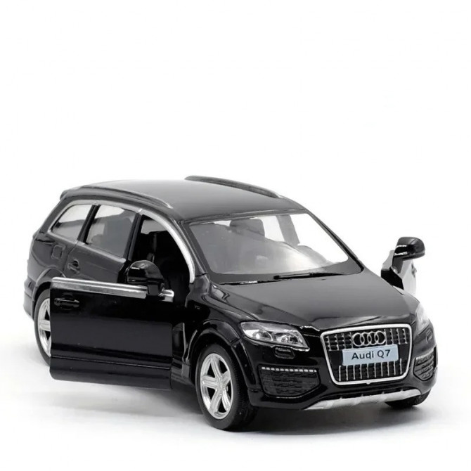 Уцінка! Модель автомобіля Audi Q7 1:36 — чорна металева машинка п... - изображение 1