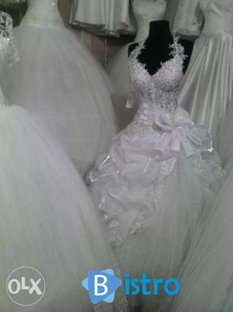 Очень красивое свадебное платье - изображение 1