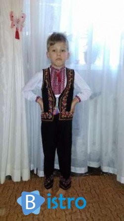 Вышиванка - костюм на мальчика 5-6 лет ручной работы (обалденно красив - изображение 1